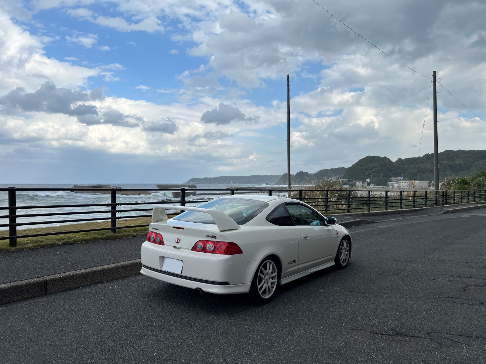福井県 日本海 曇り空でした...